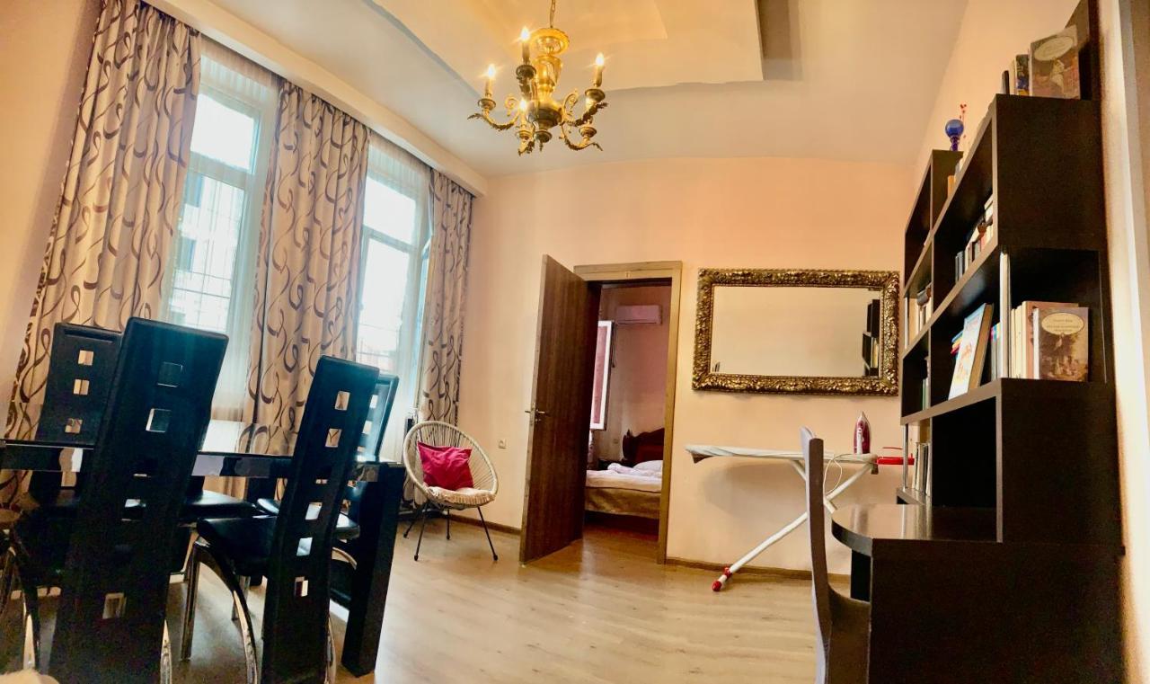 Tbilisi Central Street Cosy Apartments エクステリア 写真